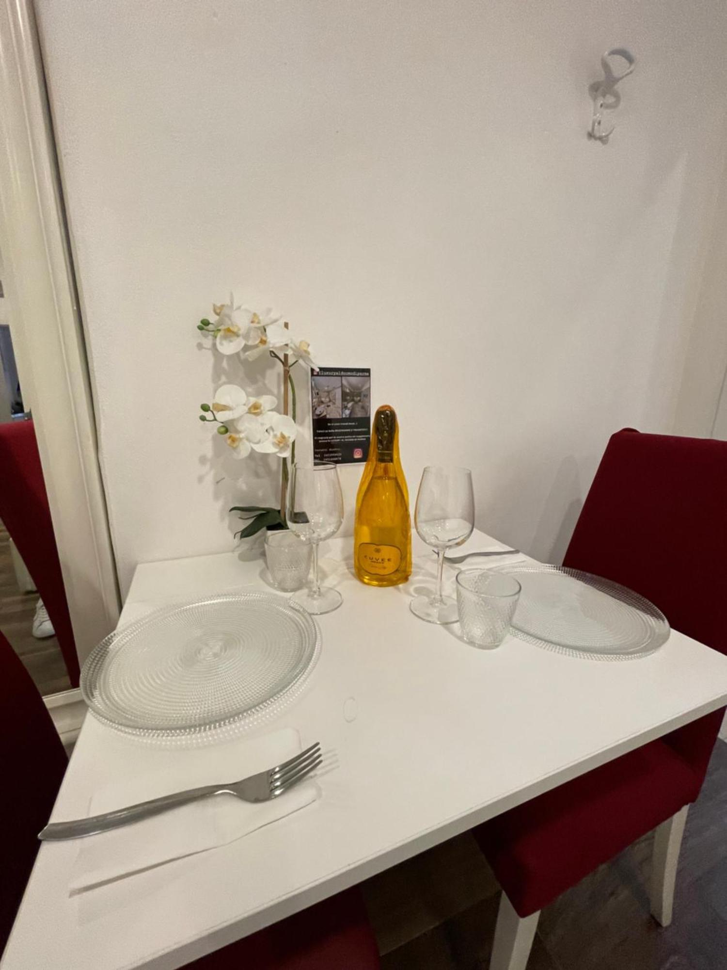 Luxury 3 Al Duomo Di Parma Apartment Exterior photo
